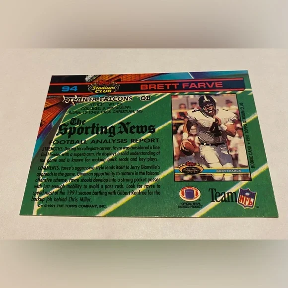 Brett Farve RC Rookie 1991 Topps Stadium Club Football Card # 94 Vintage - Picture 2 of 3